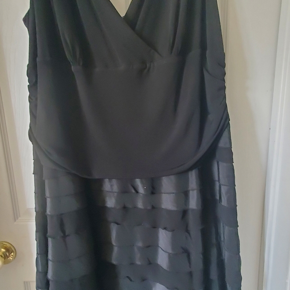 Party Dress  Plus Size - Picture 5 of 6